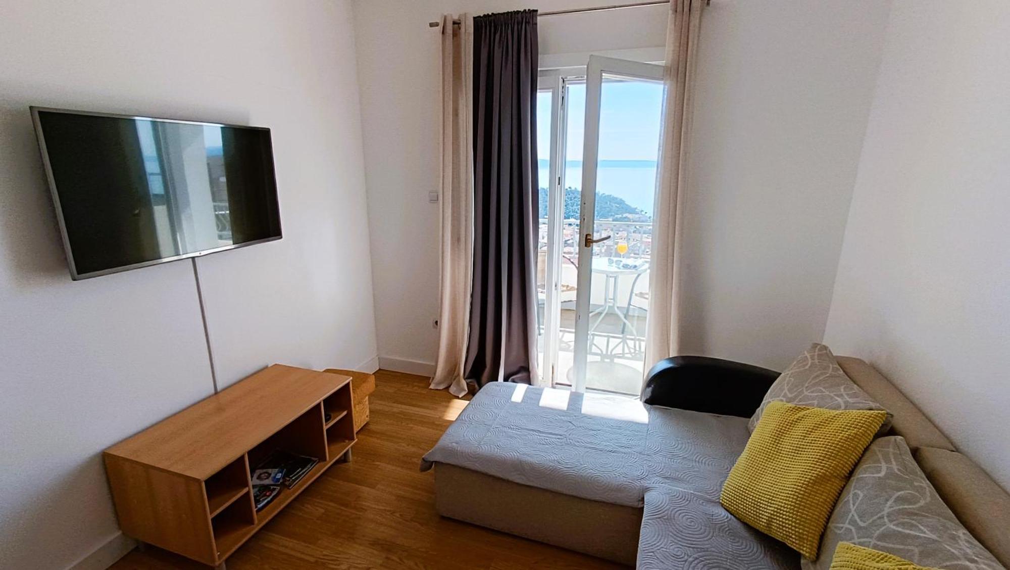 Apartments Ella Makarska Exterior photo