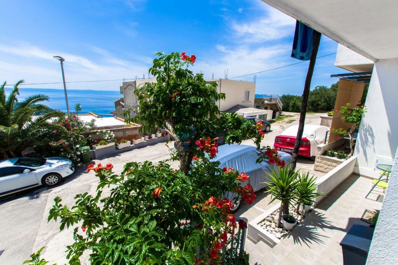 Apartments Ella Makarska Exterior photo
